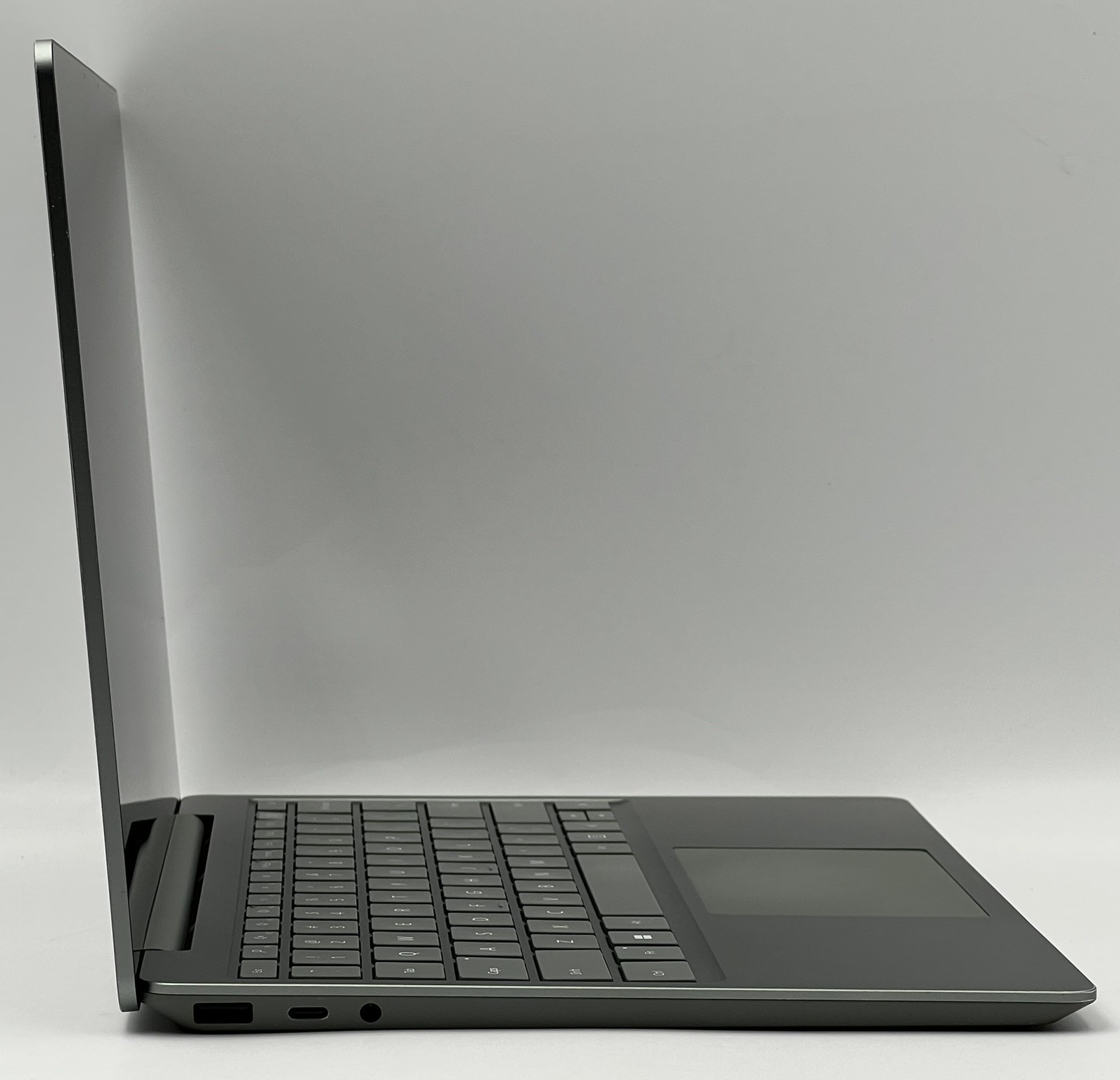 Microsoft Surface Laptop Go 2 - 12.4